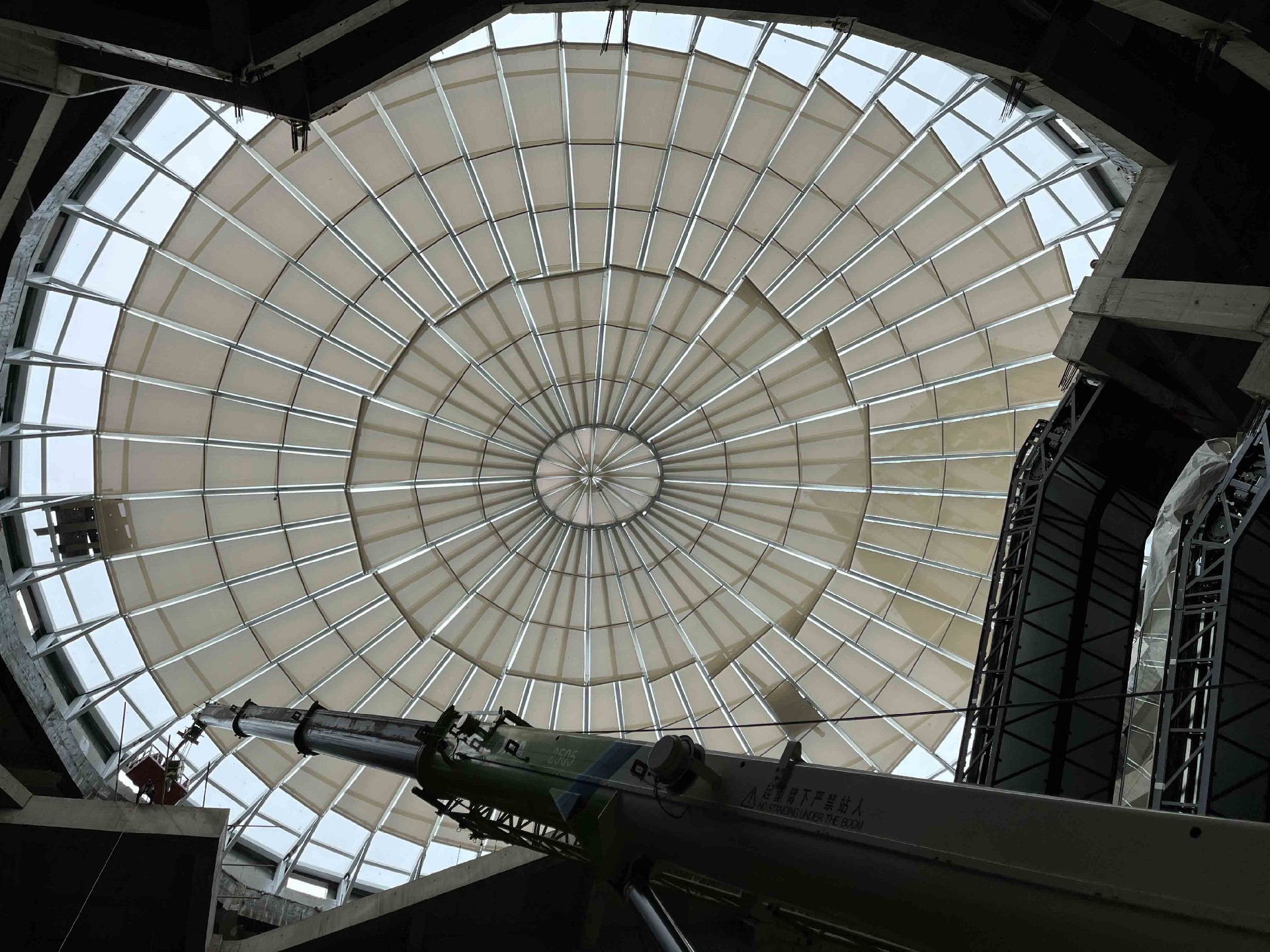 希旭智能內蒙古維多利摩爾城采光頂工程