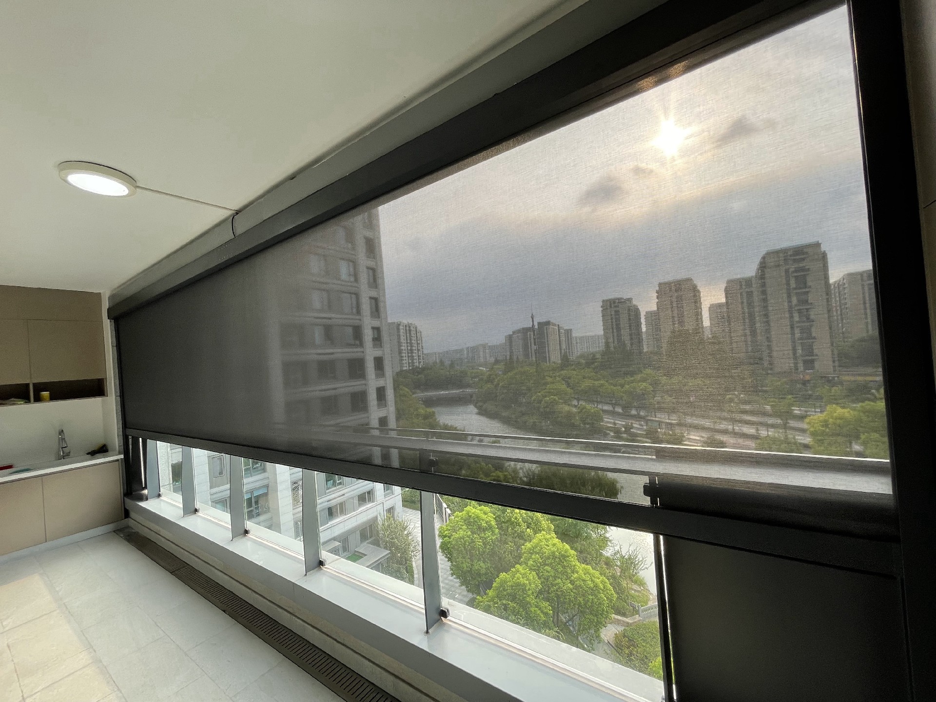 超寬陽臺防風卷簾 最寬14米 超寬陽臺防風卷簾 最寬14米